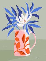 Rosa Krug mit Zitronen und Blume