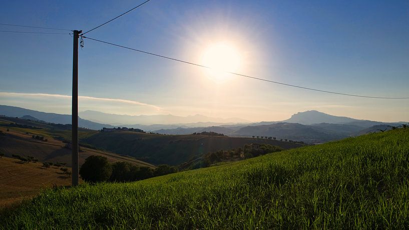 Hill landscape Abruzzo, Italy by Vincent van Kooten