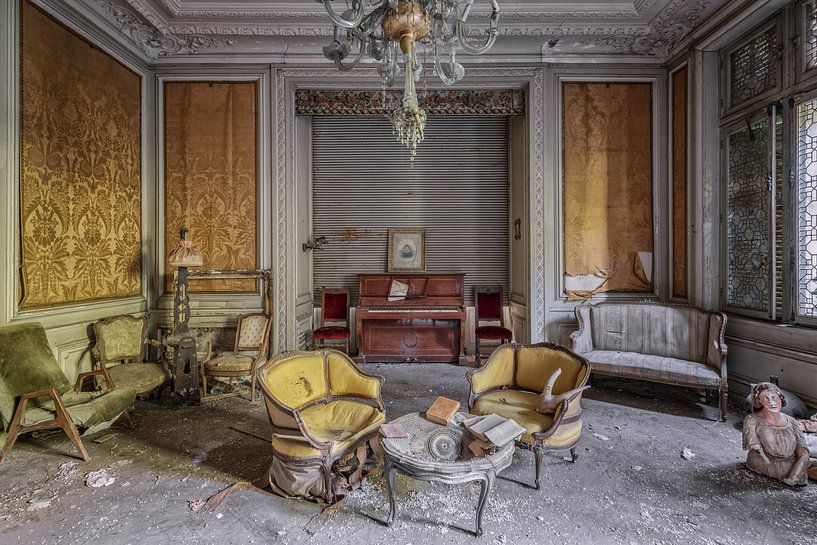 Lost Place - Abandoned Piano by Gentleman of Decay