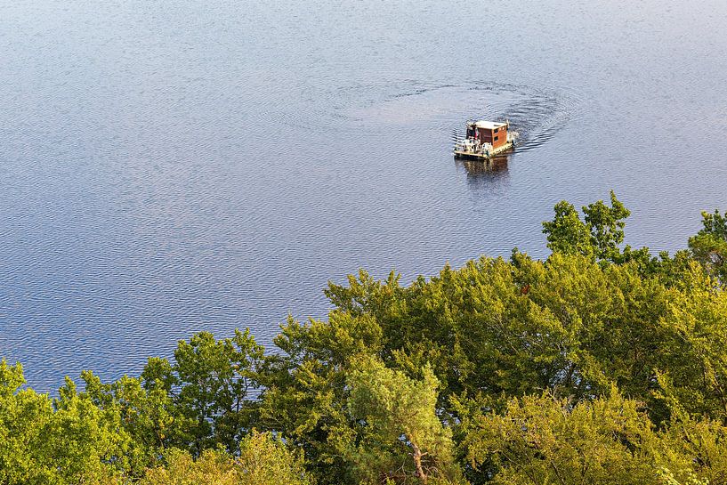 Péniche sur le lac de Krakow près de la ville de Krakow am See par Rico Ködder