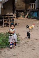 Children in a longhouse 6