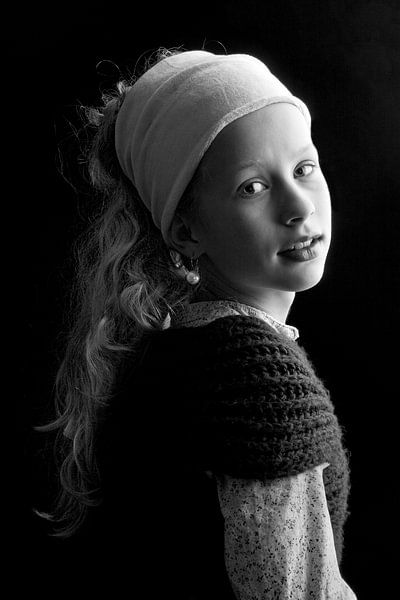 Inspiriert von dem Mädchen mit dem Perlenohrring von Johannes Vermeer. von Floor Fotografie