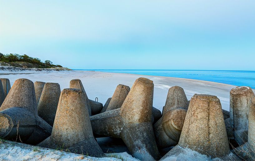 Early morning on the sandy beach by Yevgen Belich