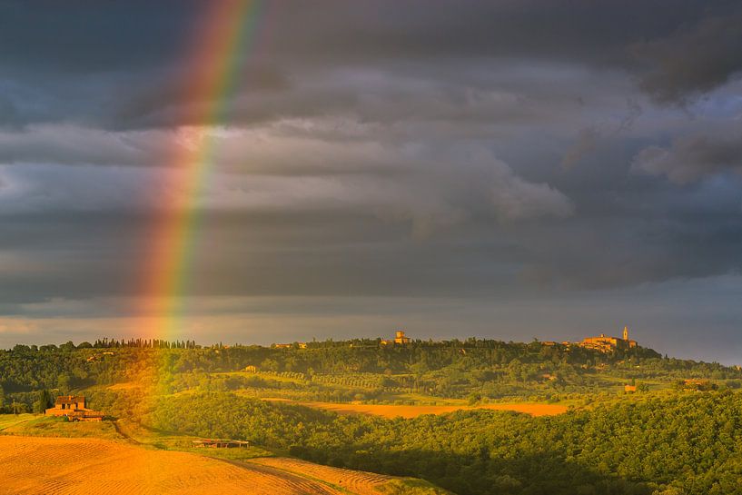 Arc-en-ciel sur Pienza, Toscane, Italie par Henk Meijer Photography