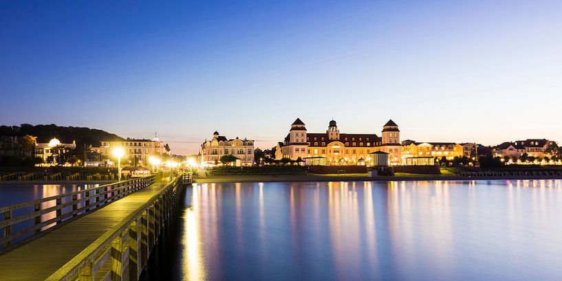 La station balnéaire de Binz sur l'île de Rügen la nuit par Werner Dieterich