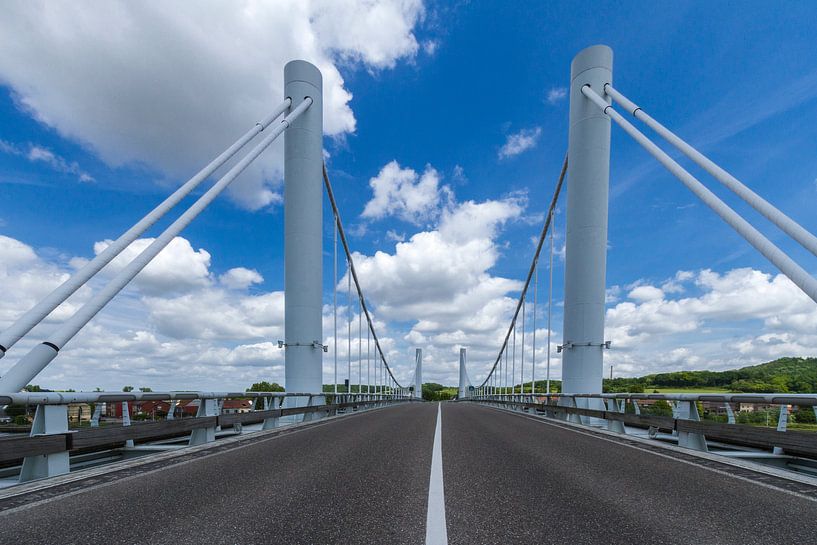 Hangar in Kanne by Easycopters