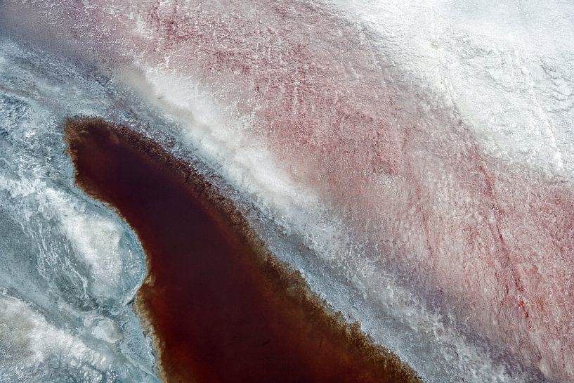 Farben des Wassers, Owens Dry Lake, Kalifornien, USA von Marco van Middelkoop