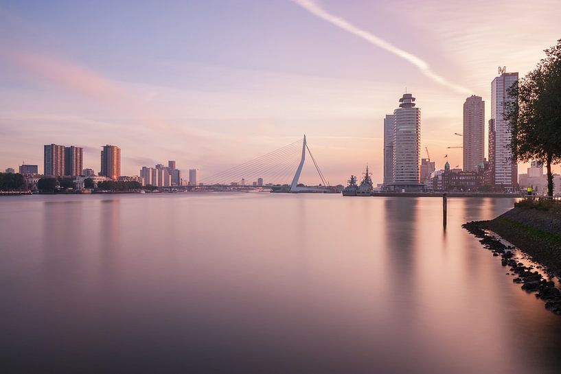 Sonnenaufgang in Rotterdam II von Ilya Korzelius