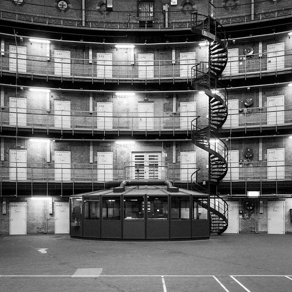 Die Kuppel 5 - schwarz und weiß von OK-ART