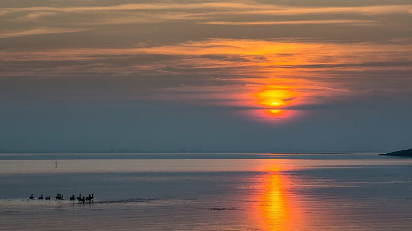 Kalme zonsondergang  par Bram van Broekhoven