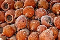 gestapeltes Steingut