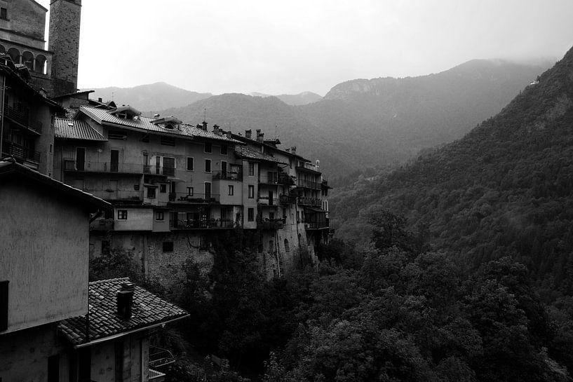 Italian village by Thijs Schouten