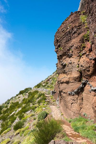 bl;ue sky on the pico arieiro on madeira island par ChrisWillemsen