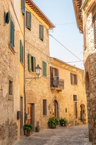 Rue silencieuse | Toscane Italie | photographie de voyage par Mariska Scholtens