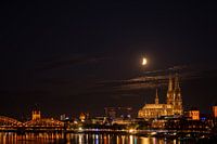 La cathédrale de Cologne au clair de lune
