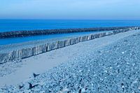 Lijnenspel in blauwe en grijze tinten