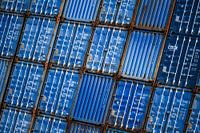 Conteneurs maritimes empilés à Eemshaven