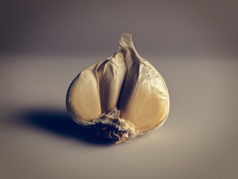 Garlic by Sjoerd van der Hucht