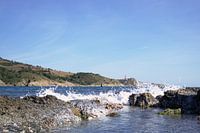 wave in bay (France)