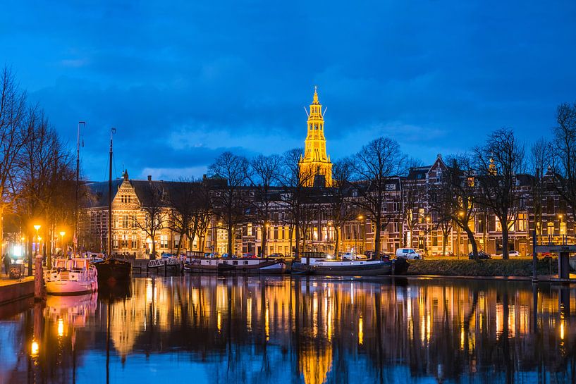 Der Aa-kerk Groningen am Abend von Volt