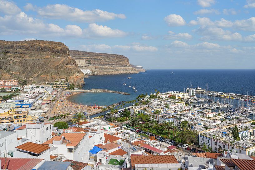 Puerto de Mogán on Gran Canaria by Michael Valjak