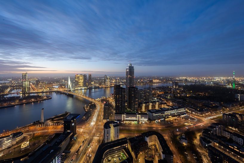 Schöne Aussicht auf die Skyline von Rotterdam Foto von Roy Poots