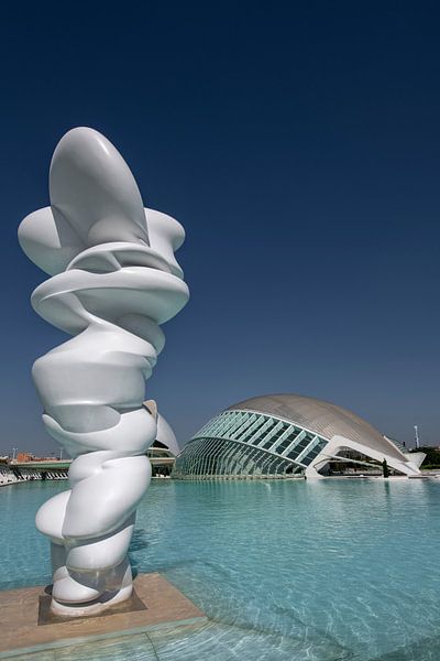 Valencia, Cité des arts et des sciences by Tilly Meijer