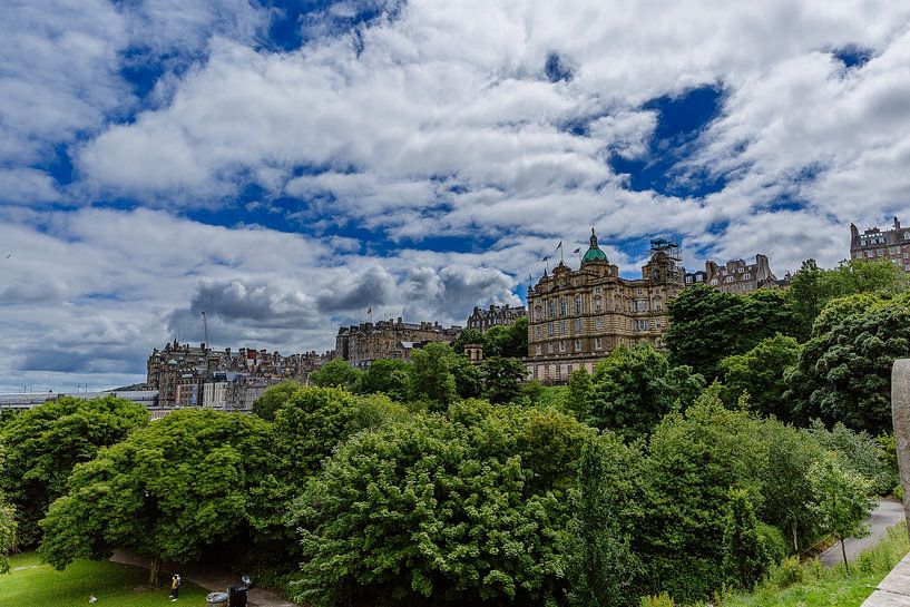 Edinburg by René Roos