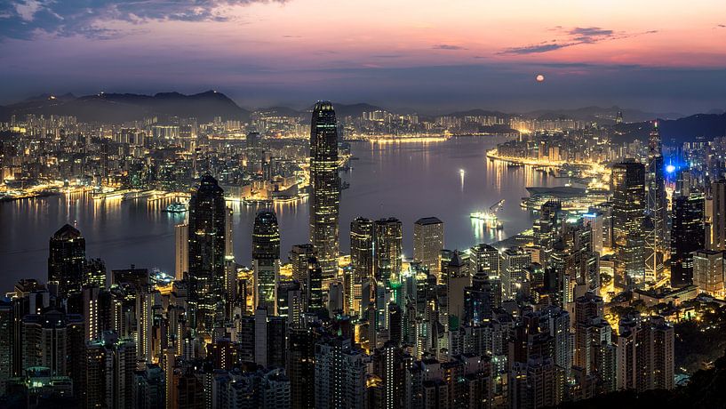 Victoria peak lookout. von Remco van Adrichem