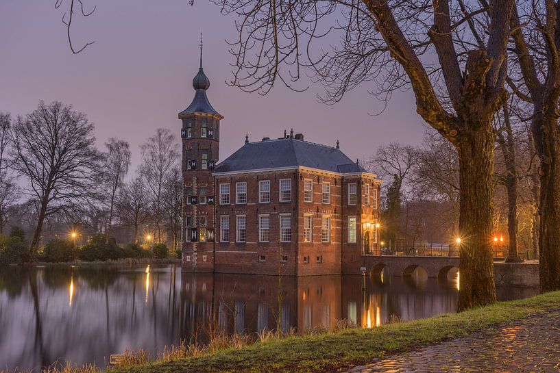 Rainy sunrise at Castle Bouvigne, Breda by Rossum-Fotografie