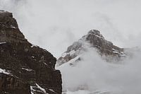 Pics montagneux depuis l'hélicoptère