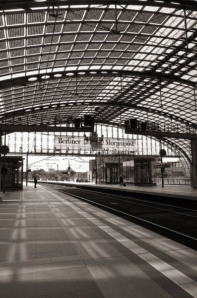 Platforms at Berlin Central Station in the Moabit district by Silva Wischeropp