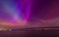 Zeelandbrug with Northern Lights (red and magenta)