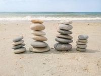 Steinhaufen am Strand