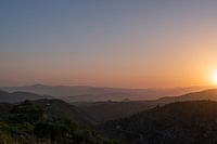 Die Sonne verabschiedet sich von der spanischen Landschaft