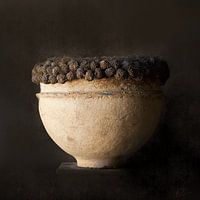 Authentische Schale aus Pappmaché mit zähem Kranz aus Trockenfrüchten