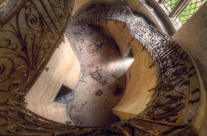 Salve by Roman Robroek - Photos of Abandoned Buildings