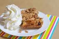 Apfelkuchen mit Schlagsahne