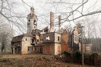 Lost Place - Geistervilla im Nebel