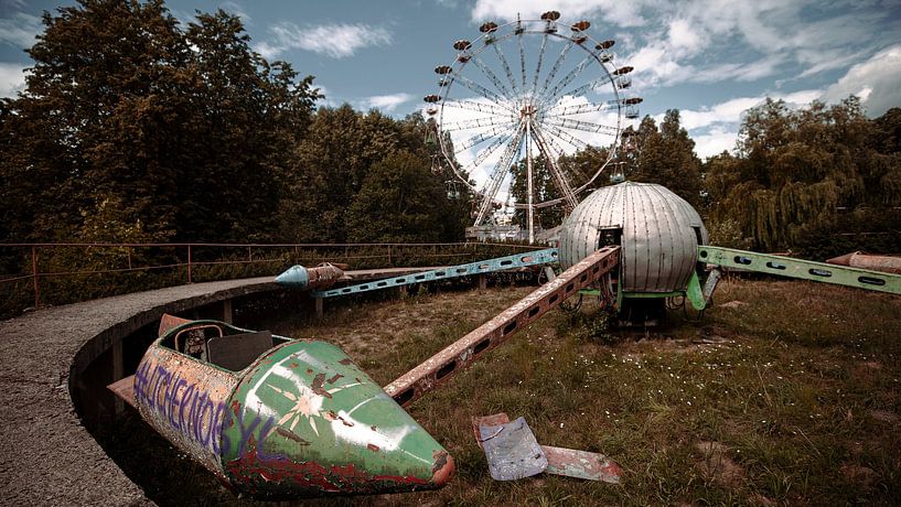 Elektrėnai, parc d'attractions abandonné par Jasper Verolme