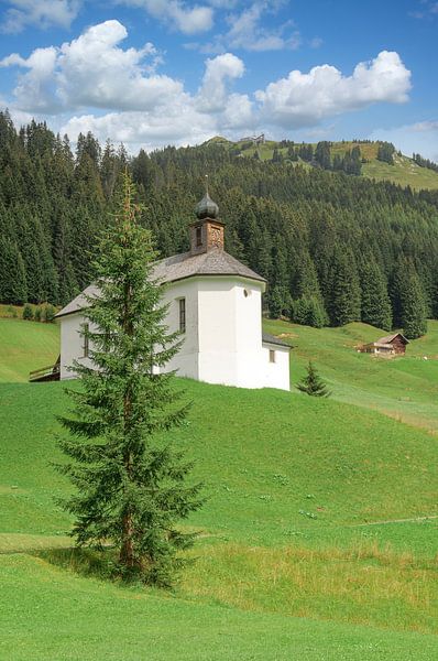 the chapel in Baad in the Kleinwalsertal valley by Peter Eckert