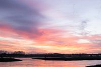Sonnenaufgang an der Wasserkante