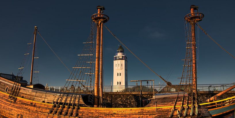 The Willem Barentsz in the harbour of Harlingen in the evening light by Harrie Muis