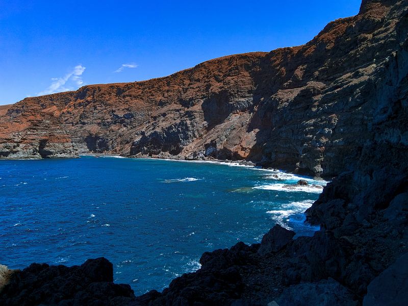Rocky Beach   La Isla Bonita by Stoka Stolk