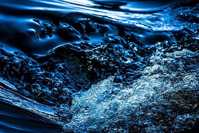 Eau vibrante par Mischa Corsius