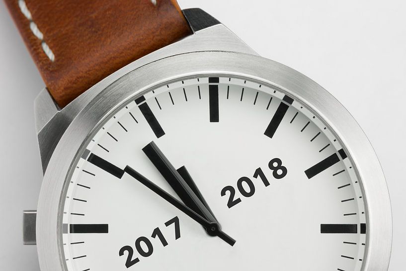 Horloge met tekst 2017 2018 by Tonko Oosterink