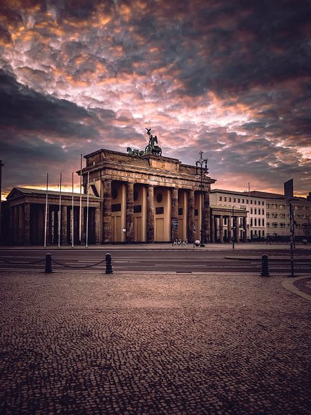 Brandenburger Tor Sunrise von Iman Azizi