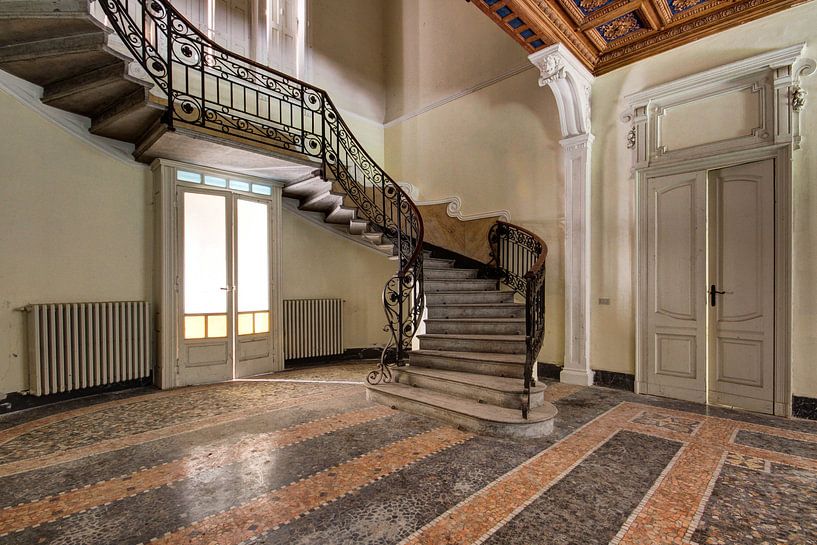 les escaliers par Anya Lobers