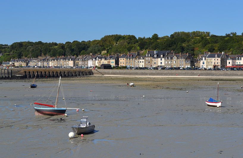 Cancale, Brittany by Bernard van Zwol