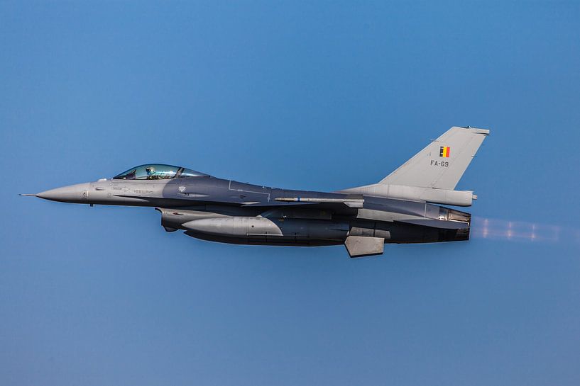 Straaljager par John Ouwens